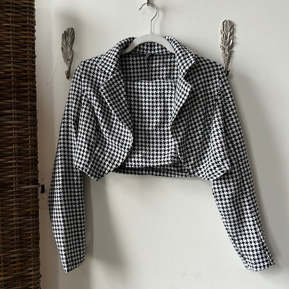 Fun fashion, hounds tooth, two-piece set